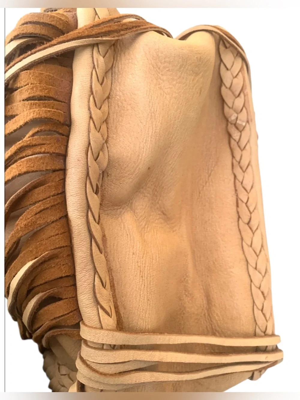 Tan Leather Deerskin Boho Crossbody Bag W Long Fringe Silver Tone Concha 9.5Wx5D